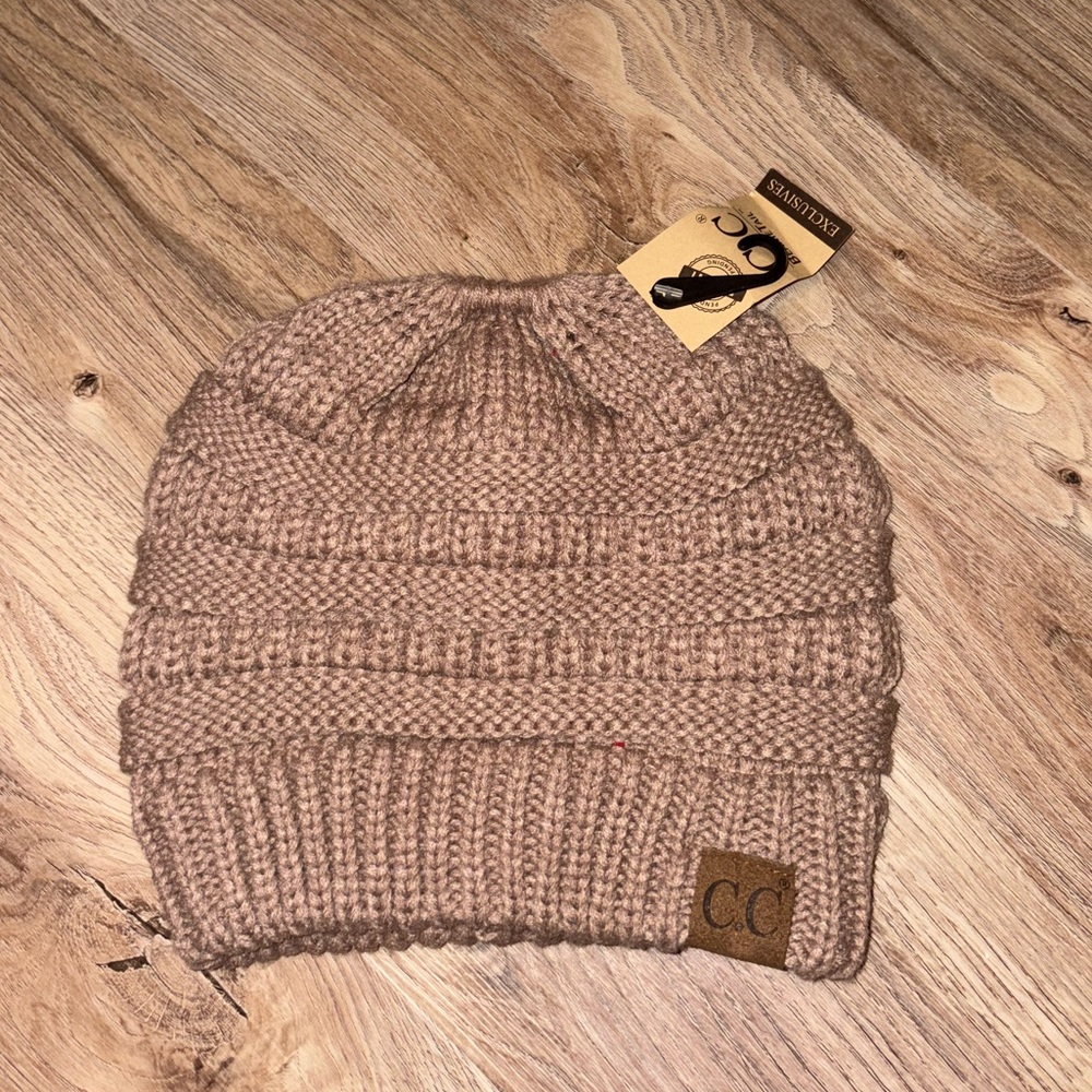 C.C. Beanie Tail